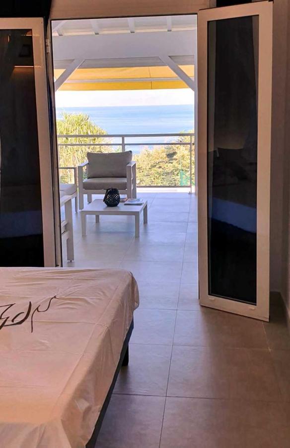 Villa Blue Horizon Deshaies Exterior foto